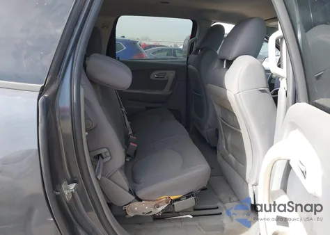 2012 Chevrolet Traverse Ls z USA, uszkodzony, nr VIN 1GNKREED2CJ407640